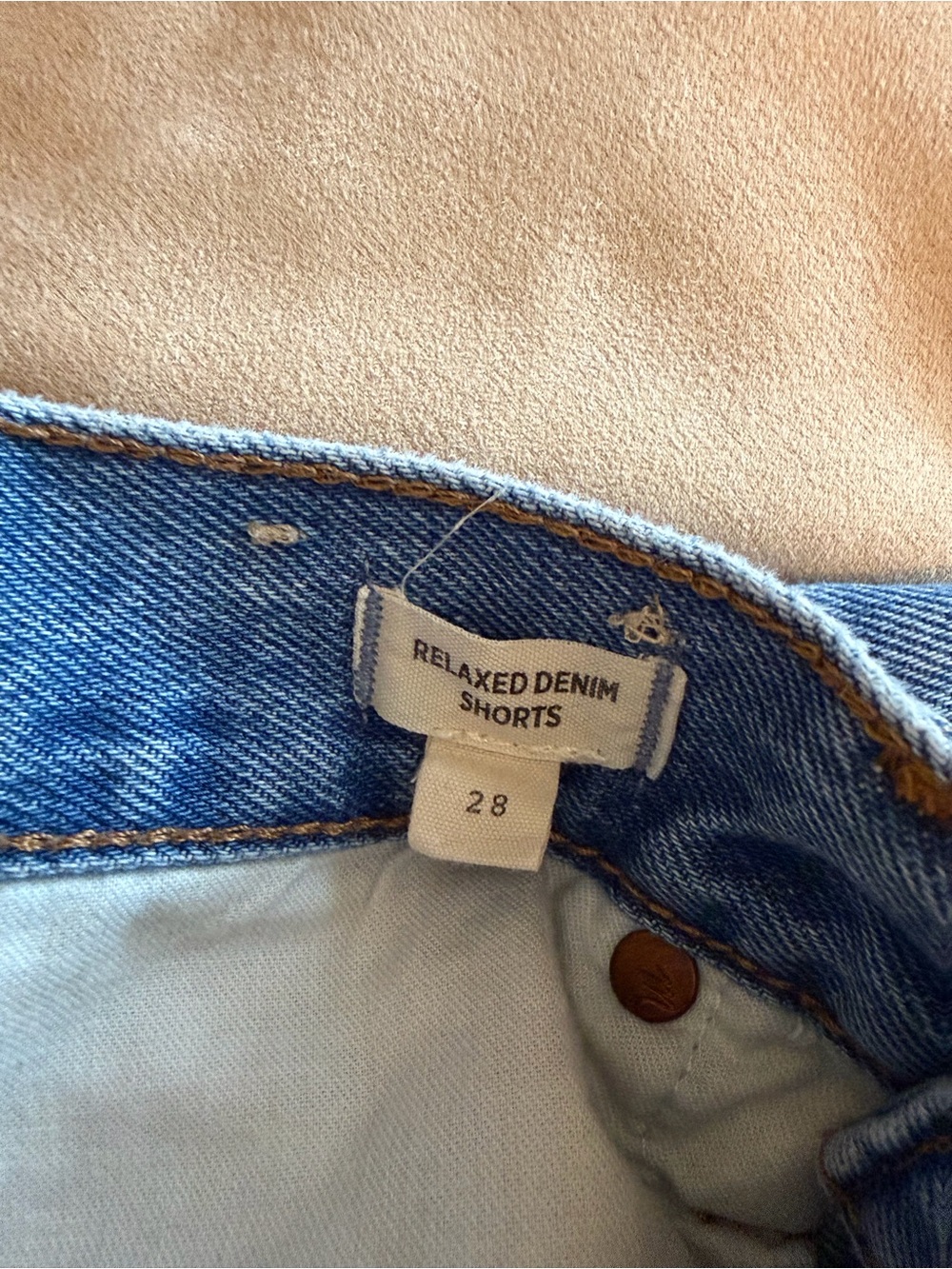Madewell Relaxed Denim Short Medium Wash Blue Distressed Frayed Hem Size 28 - Picture 3 of 6